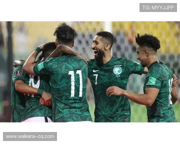 武汉足球队包夹战术解析及其对球队表现的影响探讨